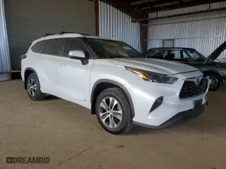 2023 Toyota Highlander Hybrid XLE with VIN 5TDKBRCH4PS116107, listed as a Copart auction lot 47983275 with 96,311 mi miles and Salvage Title. Bid and sale history available at carsss.com. Image 4.