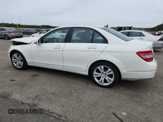 2010 Mercedes-Benz C 300 Sport z VIN WDDGF8BB6AR090008, wystawiony jako Copart lot #58347985 z przebiegiem 30 759 mil mil oraz Szkoda całkowita • Salvage title. Historia ofert i sprzedaży dostępna na DreamBid. Obrazek 2.