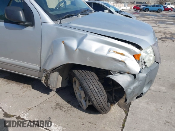 2005 Nissan Xterra S with VIN 5N1AN08U25C617723, listed as a IAAI auction lot 41588610 with Not Provided miles. Bid and sale history available at carsss.com. Image 6.