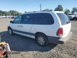 2000 Dodge Caravan SE with VIN 1B4GP44L3YB734876, listed as a Copart auction lot 72469374 with 215,240 mi miles and Salvage Title. Bid and sale history available at carsss.com. Image 2.