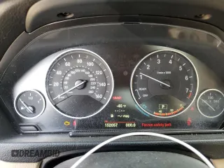 2014 BMW 3 Series 328i xDrive с VIN WBA3B5C59EP540101, выставлен на аукционе Copart как лот 52928025 с пробегом 152 057 миль миль и Списание • Salvage title. История ставок и продаж доступна на DreamBid. Изображение 9.