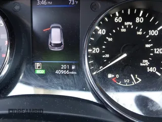 2018 Nissan Rogue SV z VIN KNMAT2MV9JP600148, wystawiony jako IAAI lot #42202229 z przebiegiem 40 966 mil mil oraz . Historia ofert i sprzedaży dostępna na DreamBid. Obrazek 7.