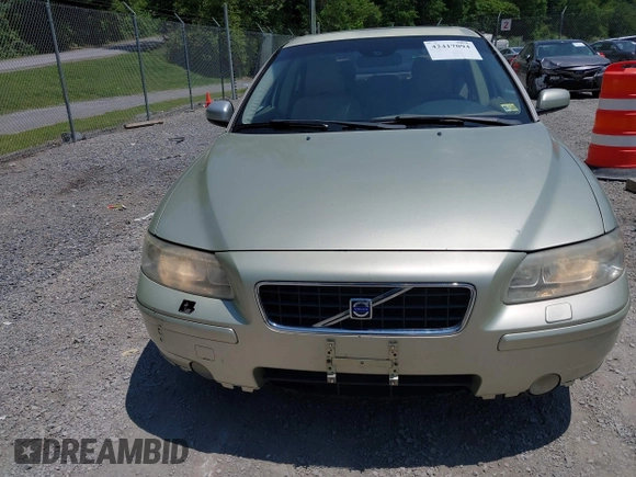 2005 Volvo S60 с VIN YV1RS592952441652, выставлен на аукционе IAAI как лот 42417094 с пробегом 174 894 миль миль и . История ставок и продаж доступна на DreamBid. Изображение 12.
