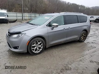 2020 Chrysler Pacifica Limited z VIN 2C4RC1GGXLR144222, wystawiony jako Copart lot #43172635 z przebiegiem 211 297 mil mil oraz Szkody całkowita. Historia ofert i sprzedaży dostępna na DreamBid. Obrazek 1.