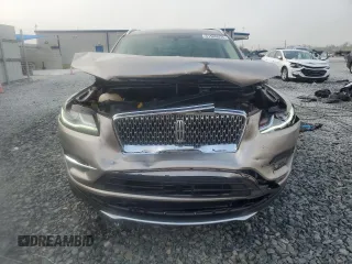 2019 Lincoln MKC Standard z VIN 5LMCJ1C98KUL46098, wystawiony jako Copart lot #51585555 z przebiegiem 54 340 mil mil oraz Nie do naprawy • Non repairable. Historia ofert i sprzedaży dostępna na DreamBid. Obrazek 5.