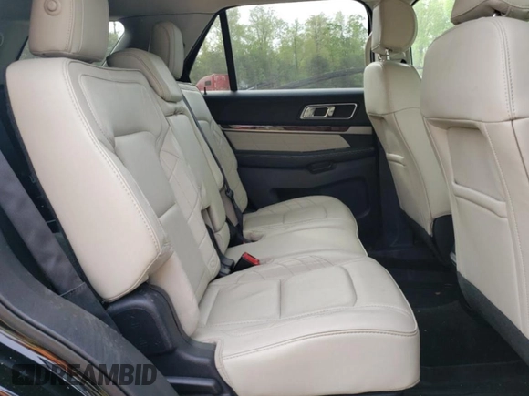 2017 Ford Explorer Platinum z VIN 1FM5K8HT9HGD50285, wystawiony jako Copart lot #54277795 z przebiegiem 88 836 mil mil oraz Szkoda całkowita • Salvage title. Historia ofert i sprzedaży dostępna na DreamBid. Obrazek 11.