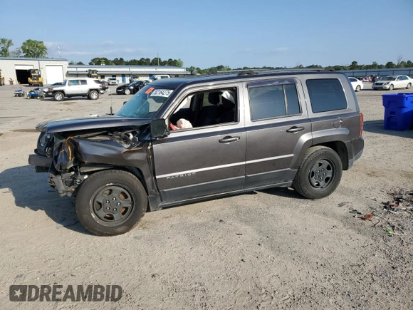 2016 Jeep Patriot Sport z VIN 1C4NJPBA6GD698215, wystawiony jako Copart lot #52164275 z przebiegiem Nie podano mil oraz Szkoda całkowita • Salvage title. Historia ofert i sprzedaży dostępna na DreamBid. Obrazek 1.