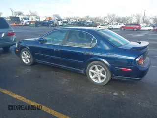 2003 Nissan Maxima SE z VIN JN1DA31D03T513448, wystawiony jako IAAI lot #41680975 z przebiegiem 110 193 mil mil oraz . Historia ofert i sprzedaży dostępna na DreamBid. Obrazek 3.