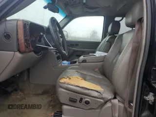 2004 Chevrolet Tahoe Z71 z VIN 1GNEK13T94R308062, wystawiony jako Copart lot #44758895 z przebiegiem 273 156 mil mil oraz Szkoda całkowita • Salvage title. Historia ofert i sprzedaży dostępna na DreamBid. Obrazek 7.