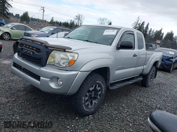 2006 Toyota Tacoma with VIN 5TEUU42N56Z275054, listed as a IAAI auction lot 41835497 with 166,076 mi miles. Bid and sale history available at carsss.com. Image 17.