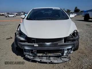 2016 Hyundai Elantra SE with VIN 5NPDH4AE8GH668797, listed as a Copart auction lot 60903675 with 99,404 mi miles and Salvage title. Bid and sale history available at DreamBid. Image 5.