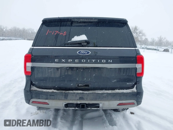 2024 Ford Expedition Max XLT with VIN 1FMJK1J83REA98073, listed as a IAAI auction lot 41525411 with Not Provided miles and . Bid and sale history available at DreamBid. Image 15.