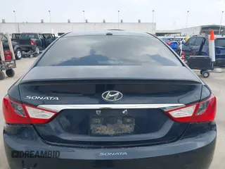 2013 Hyundai Sonata GLS z VIN 5NPEB4AC7DH551258, wystawiony jako IAAI lot #39504398 z przebiegiem 177 552 mil mil oraz . Historia ofert i sprzedaży dostępna na DreamBid. Obrazek 16.