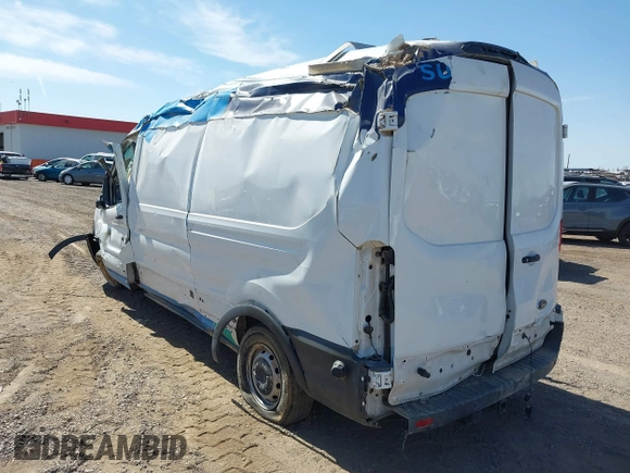 2018 Ford Transit z VIN 1FTYR2CM5JKA51972, wystawiony jako IAAI lot #36489006 z przebiegiem 129 736 mil mil oraz . Historia ofert i sprzedaży dostępna na DreamBid. Obrazek 3.