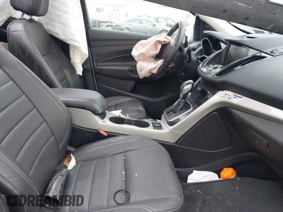 2013 Ford Escape SEL with VIN 1FMCU9H92DUA90495, listed as a IAAI auction lot 41780306 with 139,979 mi miles. Bid and sale history available at carsss.com. Image 5.