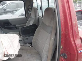 1997 Ford Ranger XLT z VIN 1FTCR10A3VPB61037, wystawiony jako IAAI lot #42298984 z przebiegiem 123 429 mil mil oraz . Historia ofert i sprzedaży dostępna na DreamBid. Obrazek 8.