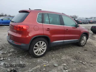 2012 Volkswagen Tiguan LE z VIN WVGAV7AX2CW004641, wystawiony jako Copart lot #44508485 z przebiegiem 60 711 mil mil oraz Szkoda całkowita • Salvage title. Historia ofert i sprzedaży dostępna na DreamBid. Obrazek 3.