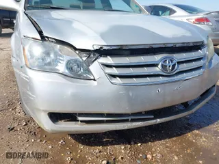 2005 Toyota Avalon XL with VIN 4T1BK36B75U022621, listed as a IAAI auction lot 41714437 with 262,919 mi miles. Bid and sale history available at carsss.com. Image 6.