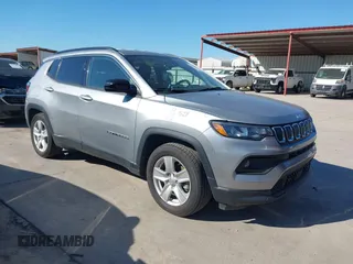 2022 Jeep Compass Latitude with VIN 3C4NJCBB8NT174914, listed as a IAAI auction lot 42214023 with 66,148 mi miles and . Bid and sale history available at DreamBid. Image 1.