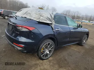 2022 Maserati Levante with VIN ZN661YUM4NX400403, listed as a Copart auction lot 79116793 with Not provided miles and . Bid and sale history available at DreamBid. Image 3.