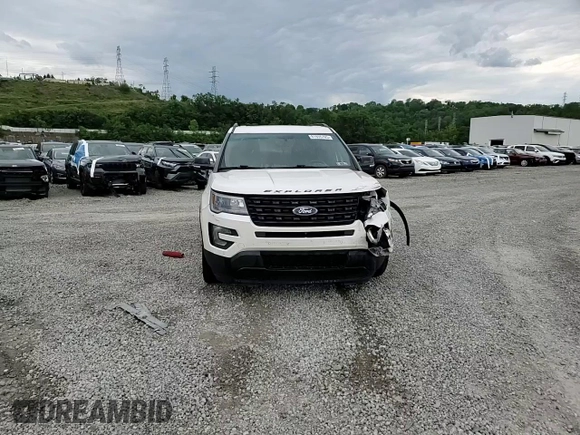 2017 Ford Explorer Sport с VIN 1FM5K8GT8HGA46253, выставлен на аукционе Copart как лот 61855765 с пробегом 101 233 миль миль и Списание • Salvage title. История ставок и продаж доступна на DreamBid. Изображение 14.