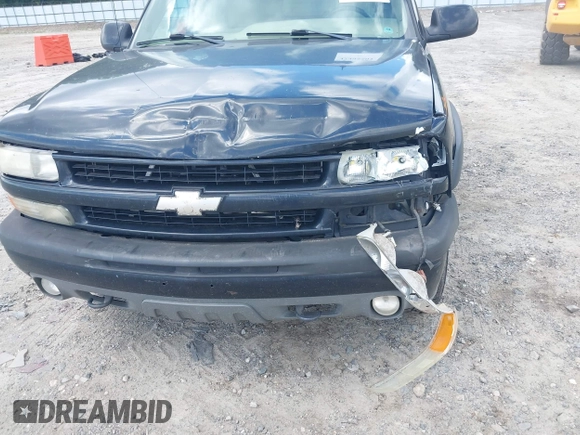 2004 Chevrolet Suburban Z71 z VIN 3GNFK16Z74G158523, wystawiony jako IAAI lot #42495502 z przebiegiem 303 931 mil mil oraz . Historia ofert i sprzedaży dostępna na DreamBid. Obrazek 6.