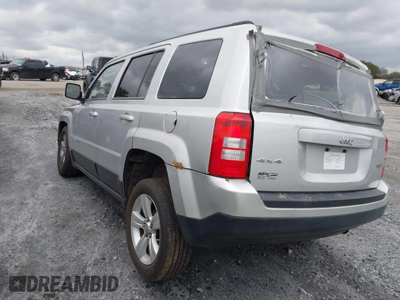 2014 Jeep Patriot Latitude with VIN 1C4NJRFB2ED500595, listed as a IAAI auction lot 41736183 with 78,347 mi miles. Bid and sale history available at carsss.com. Image 3.