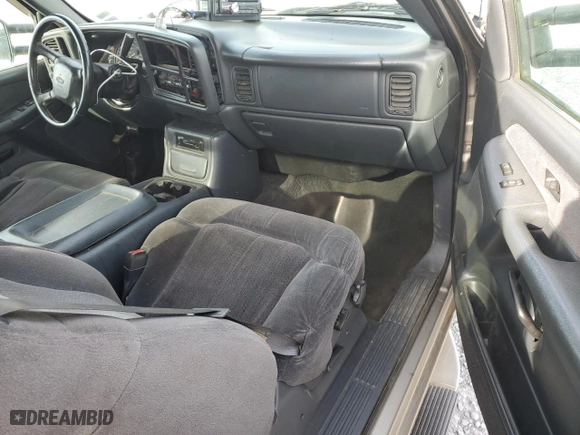 2002 Chevrolet Silverado 1500 LT with VIN 2GCEC19T921108110, listed as a Copart auction lot 85073854 with 190,042 mi miles and Salvage Title. Bid and sale history available at carsss.com. Image 8.