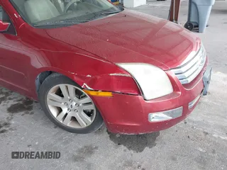 2007 Ford Fusion SEL with VIN 3FAHP081X7R118519, listed as a IAAI auction lot 41693342 with 210,655 mi miles. Bid and sale history available at carsss.com. Image 6.