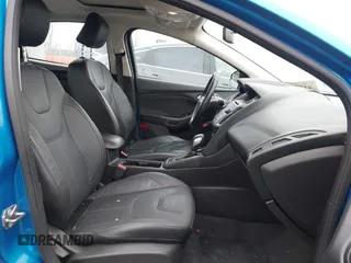 2015 Ford Focus SE с VIN 1FADP3F27FL200927, выставлен на аукционе IAAI как лот 41514911 с пробегом 87 473 миль миль и . История ставок и продаж доступна на DreamBid. Изображение 5.