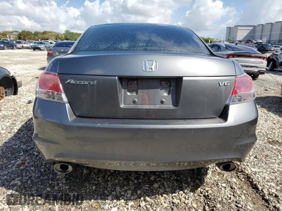 2010 Honda Accord EX z VIN 1HGCP3F76AA018725, wystawiony jako Copart lot #51126875 z przebiegiem 30 354 mil mil oraz Czysty tytuł • Clean title. Historia ofert i sprzedaży dostępna na DreamBid. Obrazek 6.