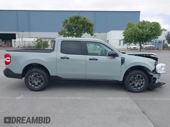 2024 Ford Maverick XLT z VIN 3FTTW8H38RRB54638, wystawiony jako IAAI lot #42361448 z przebiegiem 9 828 mil mil oraz . Historia ofert i sprzedaży dostępna na DreamBid. Obrazek 14.