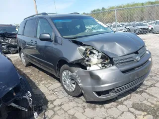 2005 Toyota Sienna CE with VIN 5TDZA23C25S270289, listed as a IAAI auction lot 41903213 with 175,542 mi miles. Bid and sale history available at carsss.com. Image 1.
