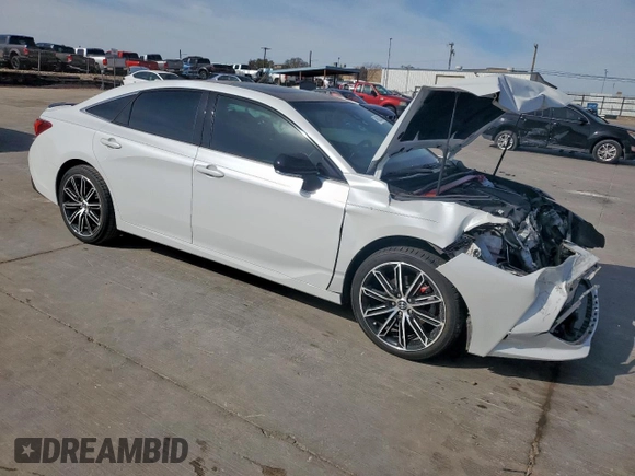 2019 Toyota Avalon XLE with VIN 4T1BZ1FB8KU033798, listed as a Copart auction lot 49526305 with 90,999 mi miles and Salvage Title. Bid and sale history available at carsss.com. Image 4.