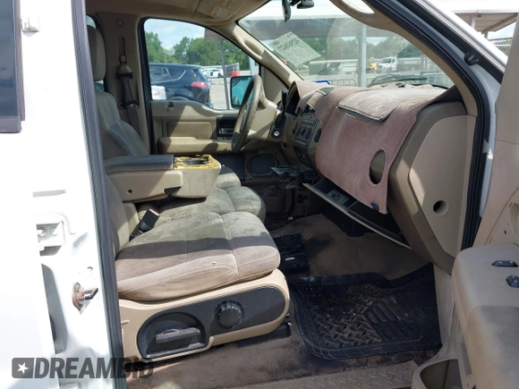 2004 Ford F-150 XLT with VIN 1FTRW12W64KC49734, listed as a IAAI auction lot 42561627 with 193,751 mi miles and . Bid and sale history available at DreamBid. Image 5.