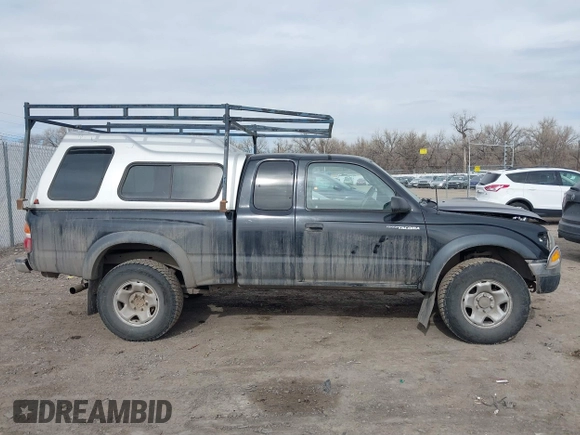 2003 Toyota Tacoma with VIN 5TEWN72N53Z176334, listed as a IAAI auction lot 41774810 with 190,543 mi miles. Bid and sale history available at carsss.com. Image 13.