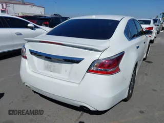 2015 Nissan Altima S with VIN 1N4AL3AP2FC462274, listed as a IAAI auction lot 41980161 with 93,388 mi miles and . Bid and sale history available at DreamBid. Image 4.