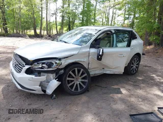 2017 Volvo XC60 Inscription с VIN YV449MRU5H2212488, выставлен на аукционе IAAI как лот 42165858 с пробегом 77 056 миль миль и . История ставок и продаж доступна на DreamBid. Изображение 18.