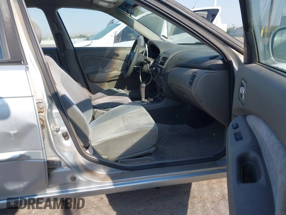 2002 Nissan Sentra GXE z VIN 3N1CB51DX2L663011, wystawiony jako IAAI lot #42533399 z przebiegiem 176 956 mil mil oraz . Historia ofert i sprzedaży dostępna na DreamBid. Obrazek 5.