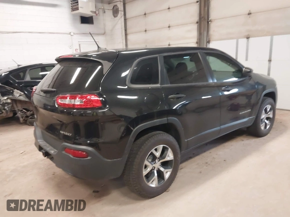2015 Jeep Cherokee Sport z VIN 1C4PJMAB8FW764171, wystawiony jako IAAI lot #42460585 z przebiegiem 204 179 mil mil oraz . Historia ofert i sprzedaży dostępna na DreamBid. Obrazek 4.