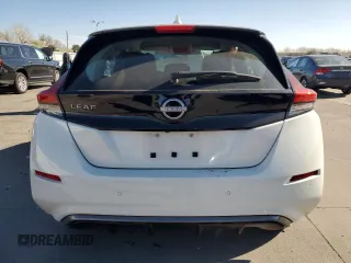 2025 Nissan LEAF S z VIN 1N4AZ1BV1SC562084, wystawiony jako Copart lot #53189765 z przebiegiem 7953 mil mil oraz Szkody całkowita. Historia ofert i sprzedaży dostępna na DreamBid. Obrazek 6.