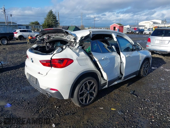 2018 BMW X2 xDrive28i with VIN WBXYJ5C31JEF78928, listed as a IAAI auction lot 40917288 with Not Provided miles. Bid and sale history available at carsss.com. Image 4.