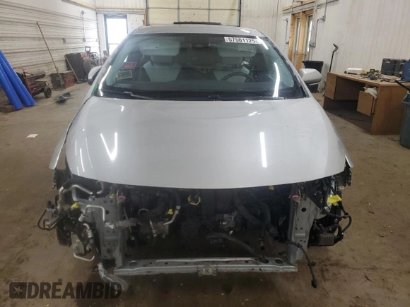 2017 Toyota Prius Plus z VIN JTDKARFP9H3034575, wystawiony jako Copart lot #57501125 z przebiegiem 82 647 mil mil oraz Szkoda całkowita • Salvage title. Historia ofert i sprzedaży dostępna na DreamBid. Obrazek 5.