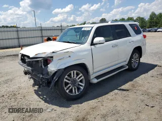 2011 Toyota 4Runner Trail z VIN JTEBU5JR6B5068389, wystawiony jako Copart lot #56274274 z przebiegiem 157 782 mil mil oraz Szkoda całkowita • Salvage title. Historia ofert i sprzedaży dostępna na DreamBid. Obrazek 1.