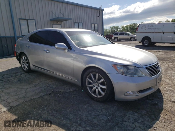 2008 Lexus LS 460 с VIN JTHBL46F285074570, выставлен на аукционе Copart как лот 57318045 с пробегом 193 057 миль миль и Списание • Salvage title. История ставок и продаж доступна на DreamBid. Изображение 4.
