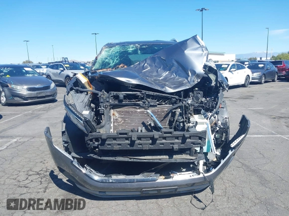2021 Volkswagen Atlas SEL с VIN 1V2BR2CA2MC520525, выставлен на аукционе IAAI как лот 41398262 с пробегом 48 107 миль миль и . История ставок и продаж доступна на DreamBid. Изображение 12.