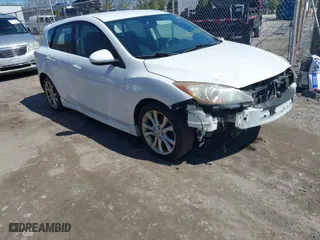 2011 Mazda Mazda3 s Sport with VIN JM1BL1K67B1422593, listed as a IAAI auction lot 42008239 with 112,793 mi miles. Bid and sale history available at carsss.com. Image 1.