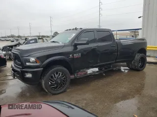 2018 Ram 3500 Laramie z VIN 3C63RRJL2JG422906, wystawiony jako Copart lot #88866145 z przebiegiem 128 834 mil mil oraz Szkoda całkowita • Salvage title. Historia ofert i sprzedaży dostępna na DreamBid. Obrazek 1.