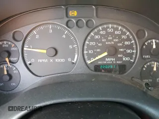2000 GMC Jimmy SLE Convenience with VIN 1GKDT13W0Y2292445, listed as a Copart auction lot 77914514 with 220,291 mi miles and Salvage Title. Bid and sale history available at carsss.com. Image 9.