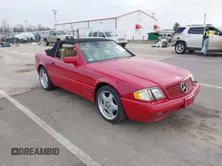1997 Mercedes-Benz SL-Class with VIN WDBFA67F2VF142244, listed as a IAAI auction lot 41823242 with Not Provided miles. Bid and sale history available at carsss.com. Image 1.